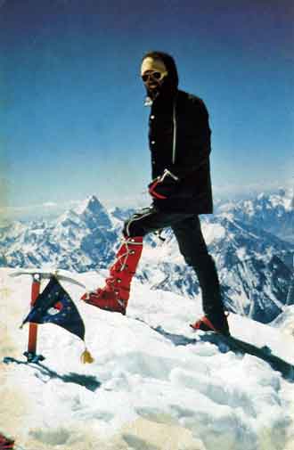 
Reinhold Messner On Gasherbrum I Summit August 10, 1975 - The Challenge (Reinhold Messner) book
